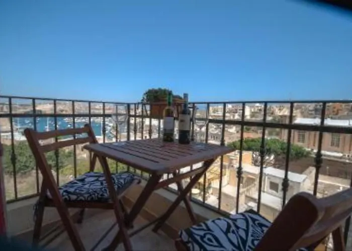 Apartment Upper Valley Sea View Kalkara