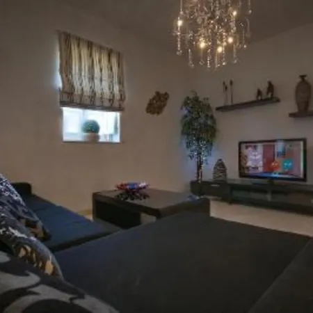 Upper Valley Sea View Apartamento