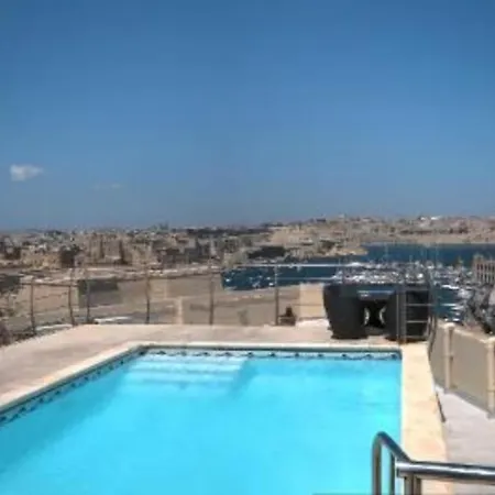 Upper Valley Sea View *