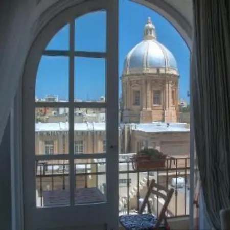 Upper Valley Sea View * Kalkara